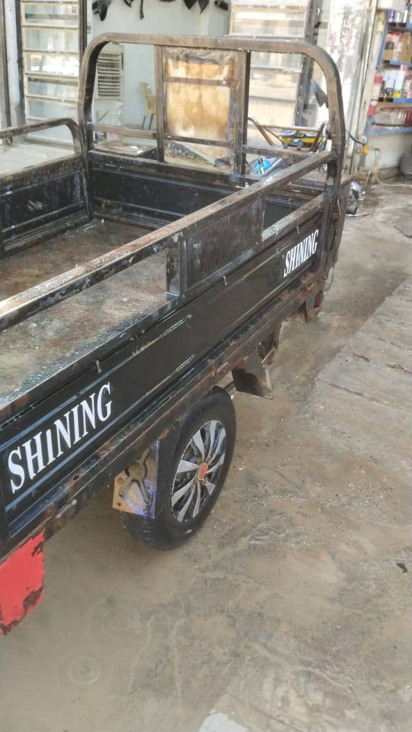 السلام عليكم ستوته للبيع اوراق اصوليه,2021  2021 مقفوله كفاله عامه كهربائياتا محرك خير من الله ستوته مال جناي رقبه وشاصي مقفولات كفاله عامه قطر الصبغ مال صبغه السعر 1,250 وبيها مجال مكاني حله شارع 80 والاستفسار على هاذ رقم صاحبه اني مكلف بل نشر *********** ،،
