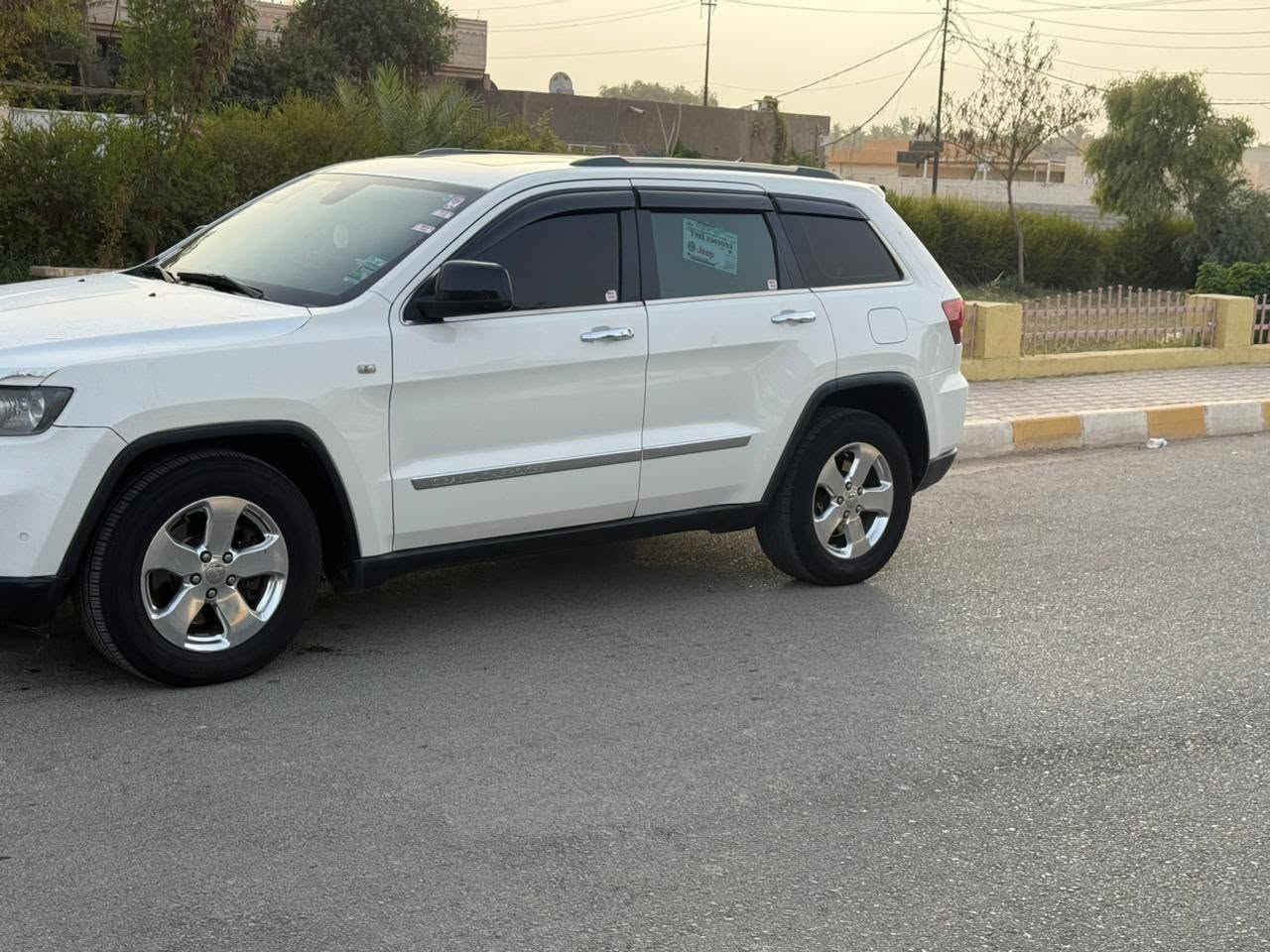 جيب لاريدو لمتد فول 1/1 مكينة V8 هيمي جديدة حدادية كير جدد تخم تاير كهربائيات بلاد دواخل بلاد ترايها وين متريد موديل 2011 شرط تحويل مكانها العمارة سنوية غير نافذة السيارة جاهزة للاخير سونار مرفق  السعر 142 و بيها مجال  للاستفسار ***********
