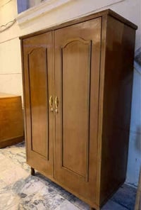 كناتير صاج نجاره درجة اولى نضيفة كنتور ابو بابين ب100  والثاني ابو باب...