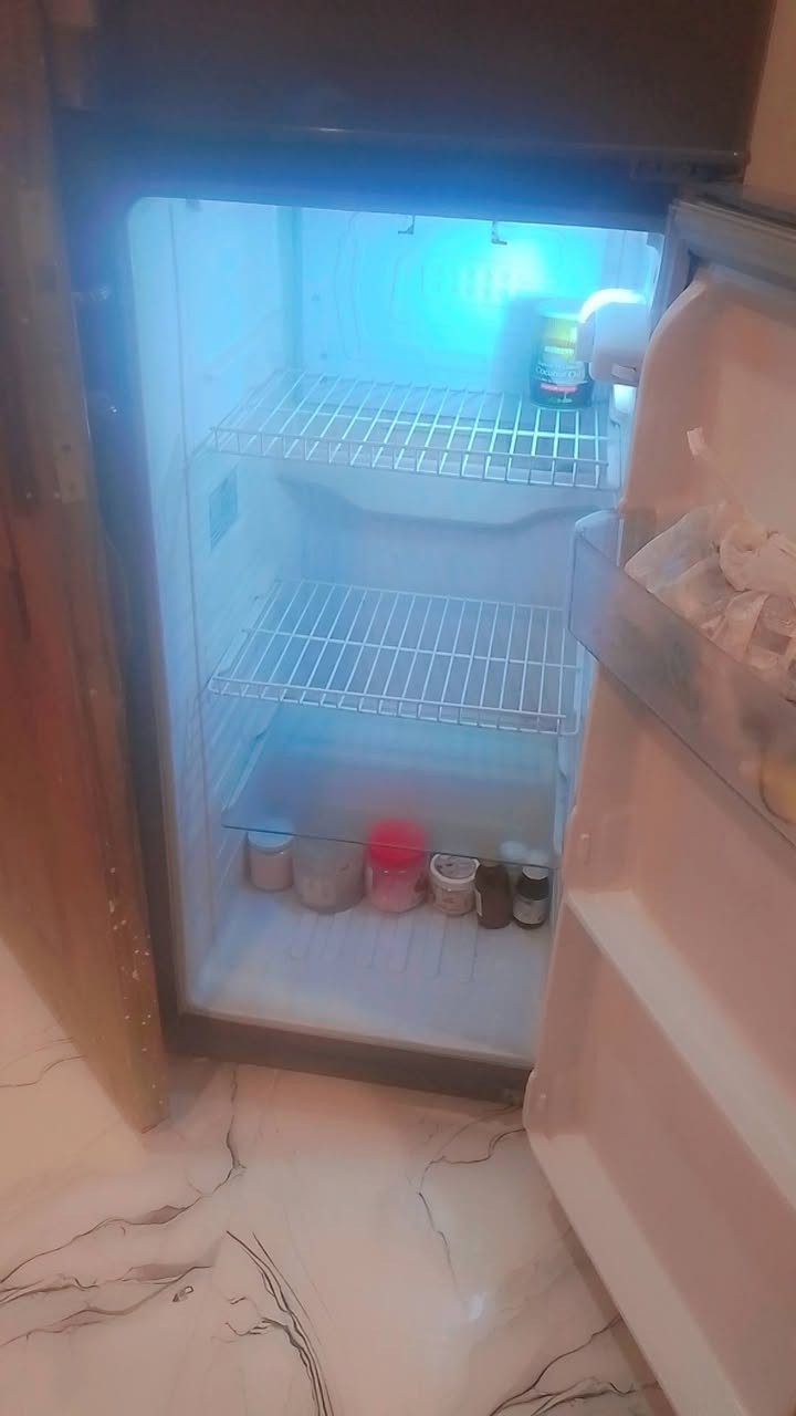 ثلاجه البيع تجمد كلش زينه ونضيفه بيهة طعجه بل صفاح منوره نغل سعر200بيهة مجال بصيط


**إذا كنت صاحب هذا الإعلان وتريد حذفه لأي سبب، رجاءا أرسل رسالة إلى الدعم الفني**