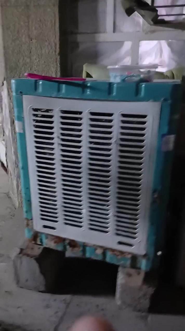 مكلفه بلنشر مبردات الوحده ب١٠٠ مكانهن حي البساتين ***********
