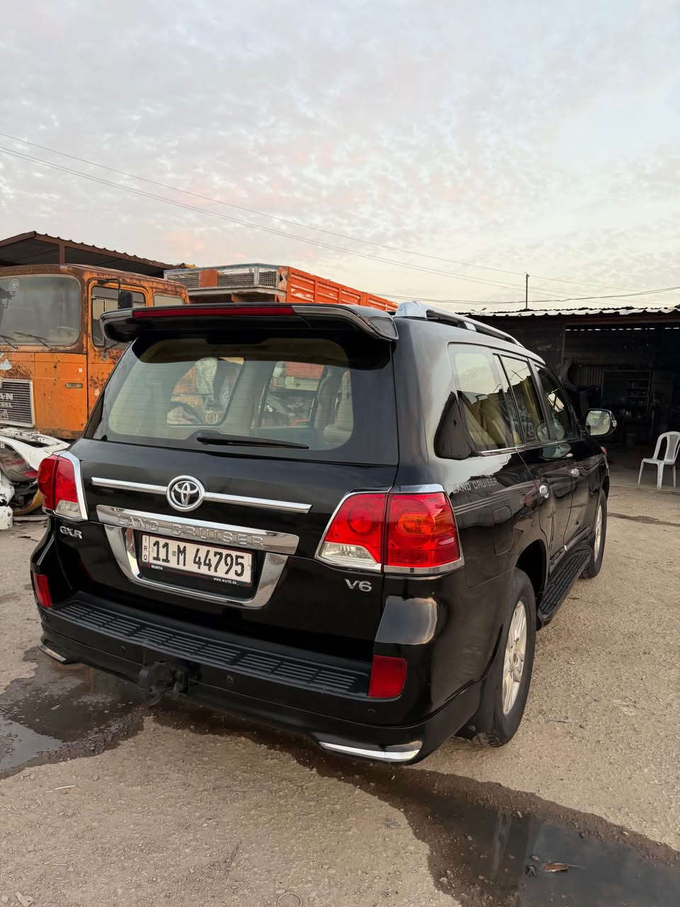 لاندكروز 13 مكينه 6السياره مكفوله من صبغ. فقط بارد موضح بل صور وبيه جراد بسيط  بريميه اصليه فول مواصفات السياره برغي مناقصه مكينه وكير كفاله رقم بغداد بسمي  تخم تاير حداده كله جاهزه السياره  مكان السياره بغداد  الاتصال***********  السعر جوه السوك310 سعر مناسب جدا بغداد, العراق
