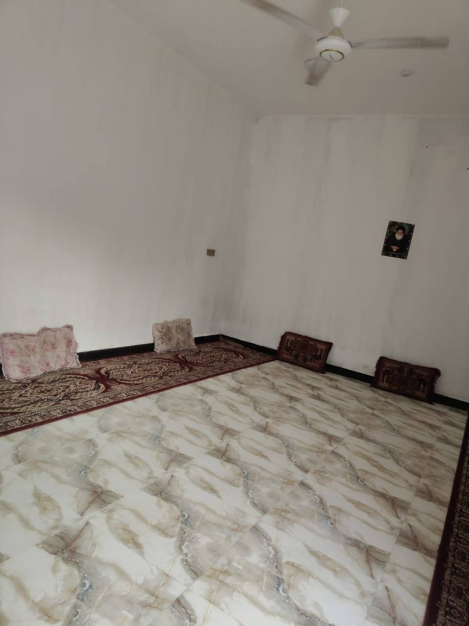 مسلام عليكم بيت اللبيع منطقه حيل سبل نزله الوله كبال صيدليت ايات بل ناهايه بيت نضيف مرتب شراي خلي ايخابر ***********

