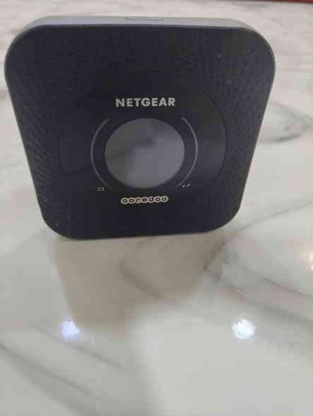 راوتر نتكير m1 لكل شبكات كات 16
سبب البيع وصلني الضوئي سعر 65 وبي مجال 
*********** واتس.. يوجد توصيل لكل العراق
