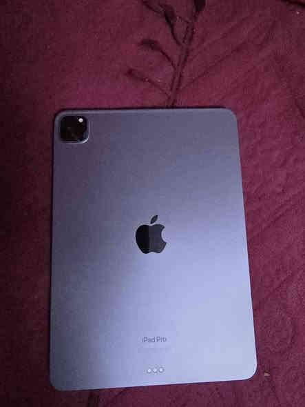 السلام عليكم ايباد للبيع 11 شبروم 2022 البطاريه 88 الذاكره  128/ العنوان بصره قضاء القرنه رقم الهاتف ***********  السعر 700
