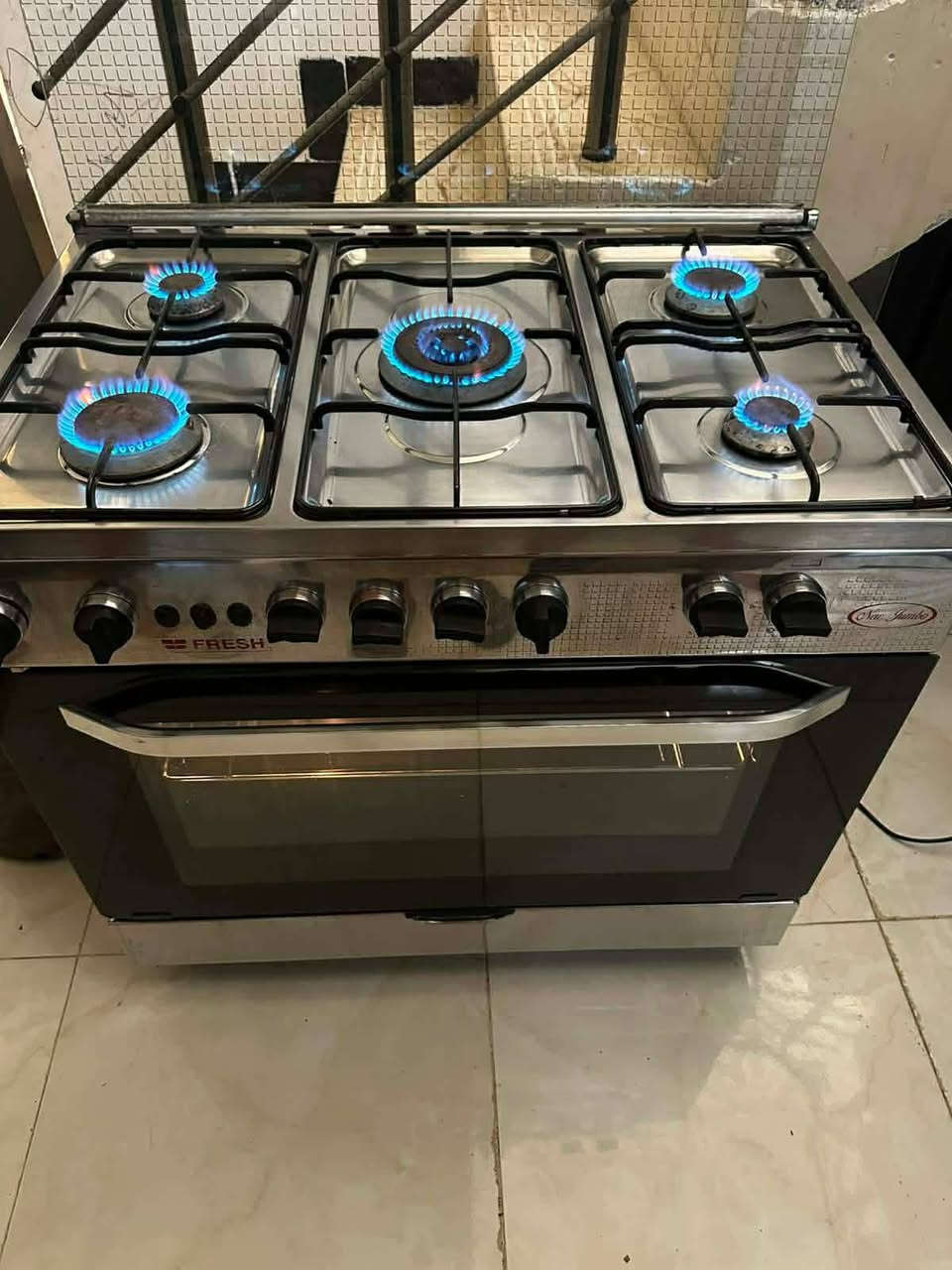 طباخ اخو جديد فرش مصري قياس ٩٠
٣٠٠ مكاني شارع فلسطين  استعمال قليل


**إذا كنت صاحب هذا الإعلان وتريد حذفه لأي سبب، رجاءا أرسل رسالة إلى الدعم الفني**