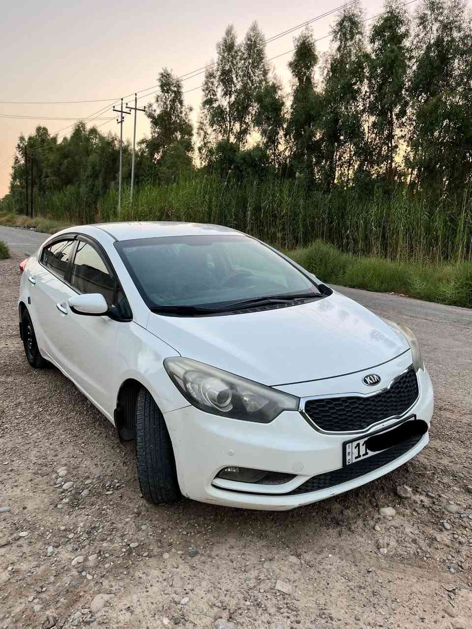 سلام عليكم 
للبيع كيا سيراتو خليجي 2014
مكفوله بدون صبغ بدون بارد  محرك وكير خير من الله 
محرك 2000 دوش كشنات جلد لونين بلاديات تخم تاير باتري جديد بلوتوث +تحكم ستيرن جهتين رقم مبدل الجديد سنوية لل 2030 العنوان ديالى 
السعر 128 للأستفسار الاتصال ***********
