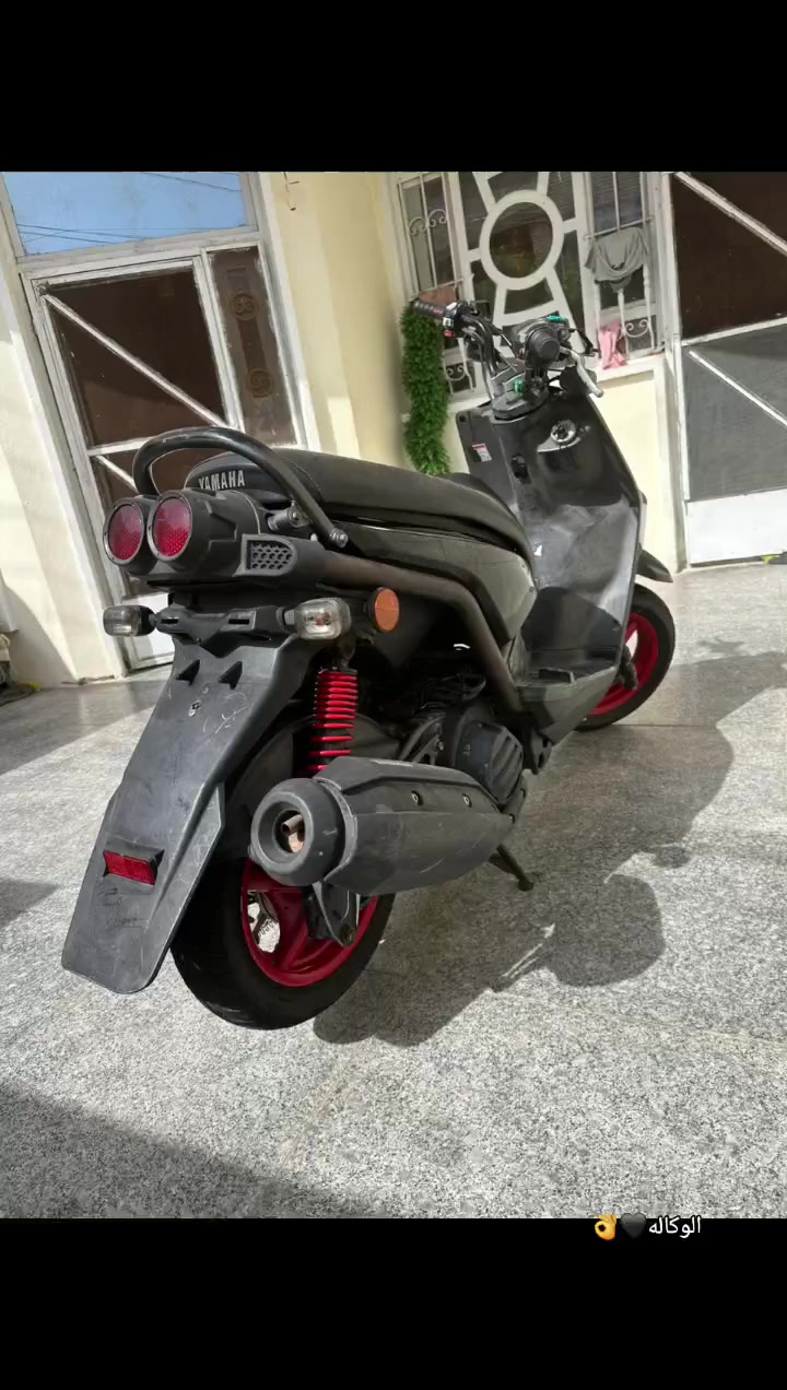 السلام عليكم دراجه سكنس جبلي جديده  بمعنه مكفوله الكلمه ماصارله اهواي من نازله من رمبه مختمه ختم واخد كفر وسوادات ملاح يخبل بعد احله من الصور تيرات جددد وكله شغاله الدراجه
مكاني المحموديه 
السعر واحد١٥٠ وبيه مجال قليل
رقمي ***********
