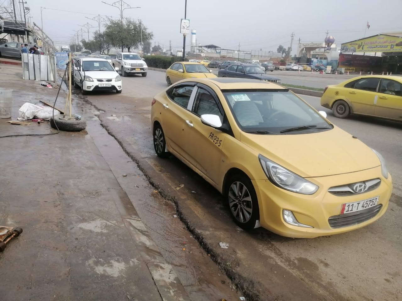 سلام عليكم اكسنت مضلع موديل 11 رقم بغداد دولي سنويه جديده هئيه غرامات صفر كوري محرك 16 دوش شرط كير شرط شرط التحويل بدون ضرر قوي بيها معجون بدواير وتلقيطات مال تكسي طخم تيات ويل كروم طخم جديد سياره كلها شرط 92 وبيها مجال قليل شراي اتصل وتدلل *********** مراوس هم ترهم
