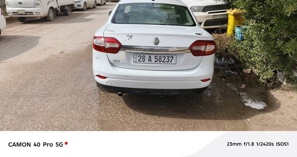 السلام عليكم للبيع رينو فلونس 2016 بدون صبغ بوارد فقط كير مكينه بحاله ممتازه سنويه جديده باسمي السعر 63 مكانه حله للتواصل رقم الهاتف ***********
