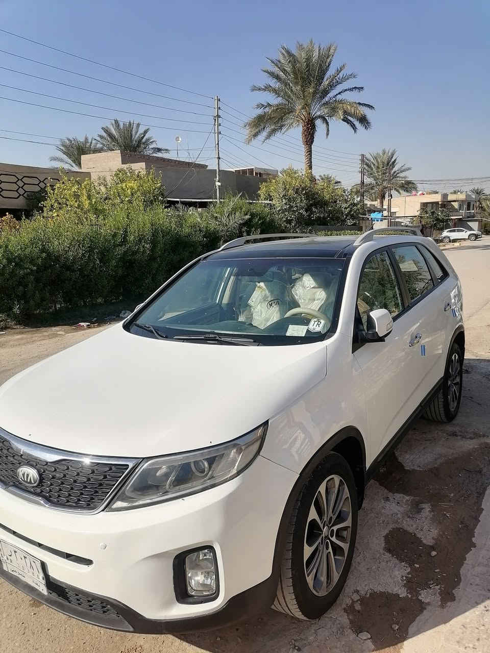 سورنتو خليجي محرك6 سلندر
فول مواصفات 1/1 رقم بغداد 

سياره نضيفه

لون ابيض بيه فقط شبر بالجاملغ

وشخص بسيط بالباب  مكاني محموديه

الاتصال عالرقم ***********
السعر 185 وبيه مجال رجائا لاتعبوني الحلال كدامكم
