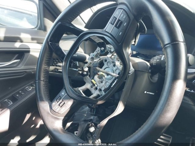 السلام عليكم 
للبيع هوندا اكورد  موديل 24 هايبرد 
السيارة موجودة بالحرة 
سعرها بالحرة 170 وبيها مجال بسيط 
للاستفسار الاتصال على الارقام التالية 
***********
***********
***********
او زيارة شركة الناجح فرع العامرية
العامرية شارع المنظمة مجاور مطعم راعي الحلال
