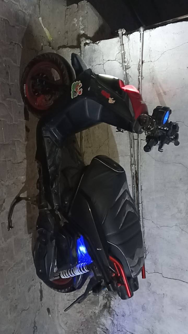 سلام عليكم شباب
دراجه للبيع سكنس جبلي 
نضيفه 
السعر 950بيهة مجال بسيط 
مكاني الصدريه شارع الوثبه 
وهذا رقمي ***********
