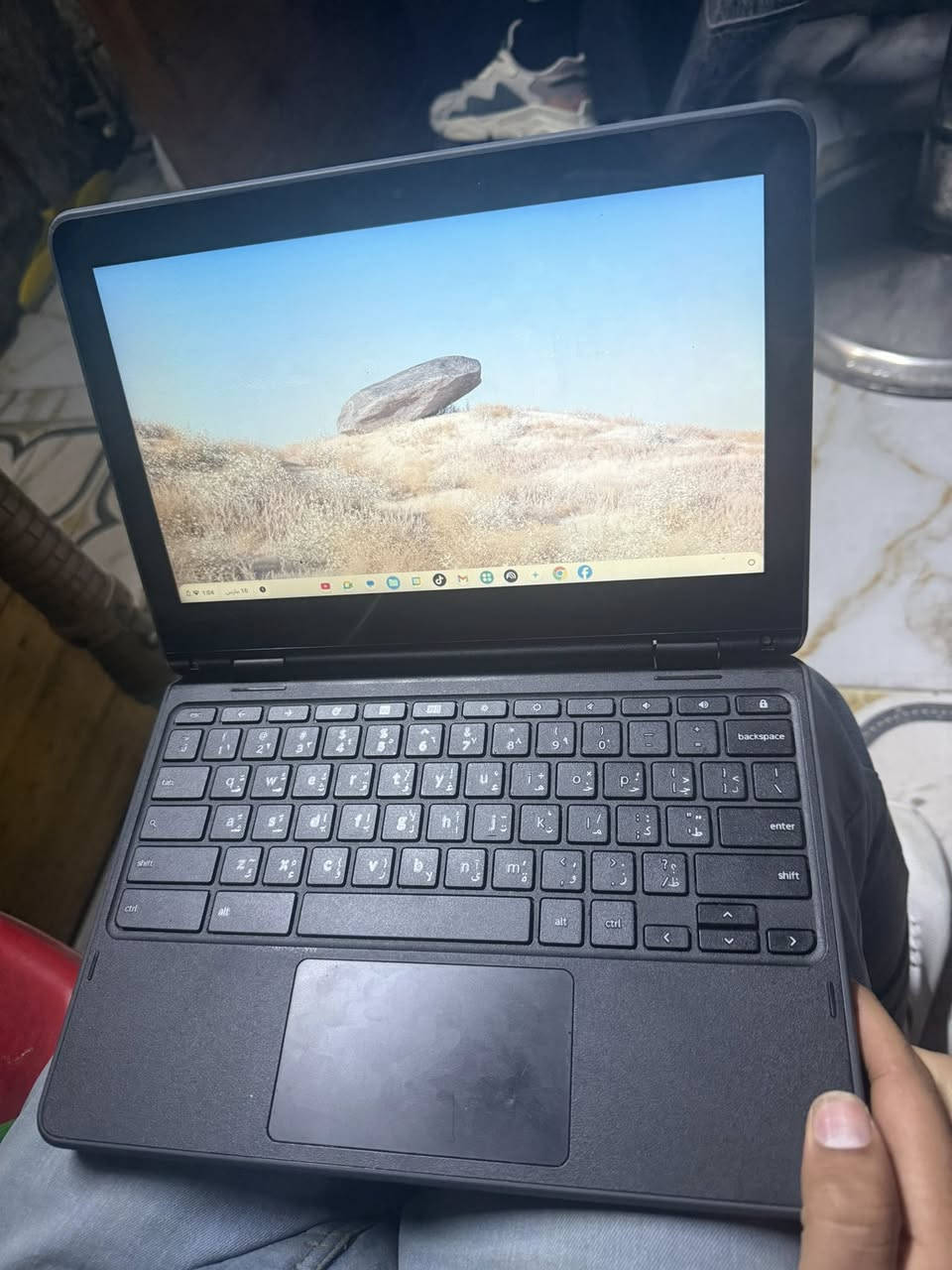 حاسبه للبيع جديده استعمال قليل مكاني بغداد سعره 100 وبيها مجال قليل ***********
