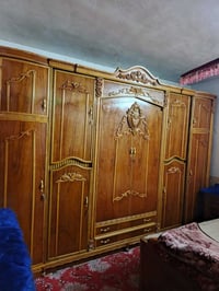 الاغراض للبيع 1_ غرفة نوم  2_ كومفيرة  3_ تخم ملكي  الرقم /07737671521...