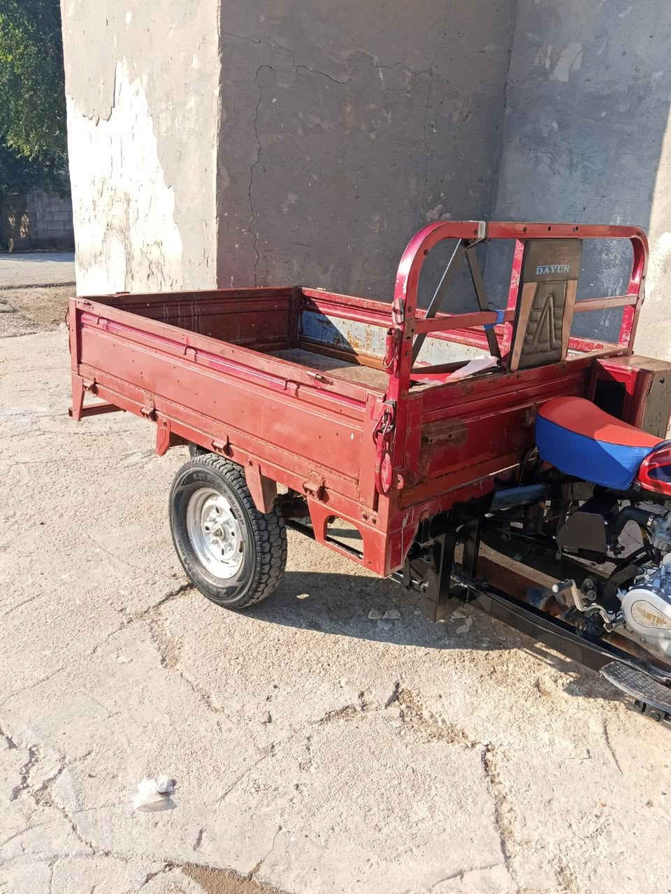 ستوته البيع نضيفه ما مفتوح برقي اوراق السعر مليون و 100 وبيها مجال وشراي يتصل *********** مكاني ميسان قضاء الكميت أبو فارس أبو فارس
