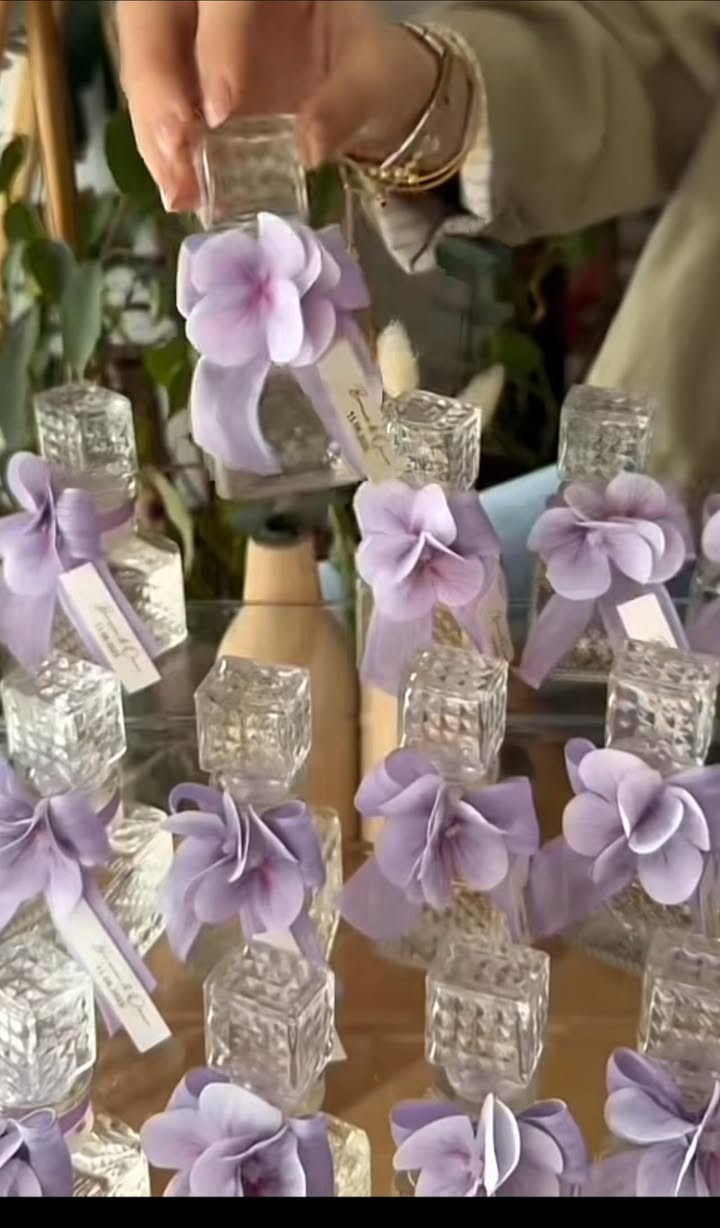 نوفر لكم توزيعات المهر والكوشات وبوكسات الضيافه بتصاميم أنيقة 

للحجز والاستفسار راسلونا على الخاص


**إذا كنت صاحب هذا الإعلان وتريد حذفه لأي سبب، رجاءا أرسل رسالة إلى الدعم الفني**