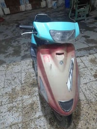 دراجه فراشه البيع دراجه شغاله بس يرداه تجفيت بس شغاله ما بيه شي كامله ...