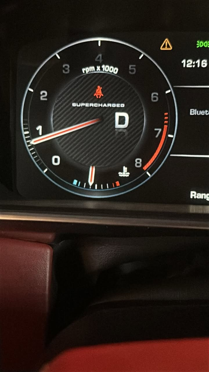 السلام عليكم يعلن مركز بغداد بأدارة (علي الجشعمي)عن تجفيت مكائن الرانج روفر مع الضمان وبأنسب الاسعار يعني العنده رانج وحاير بمحركه لا يهتم 
وتتوفر أدوات   تجفيت محرك رانج سوبر 2016 حماوة ربع بشرط 
مكاني بغداد شهداء البياع مدخل مدرسة الصقور 
***********
