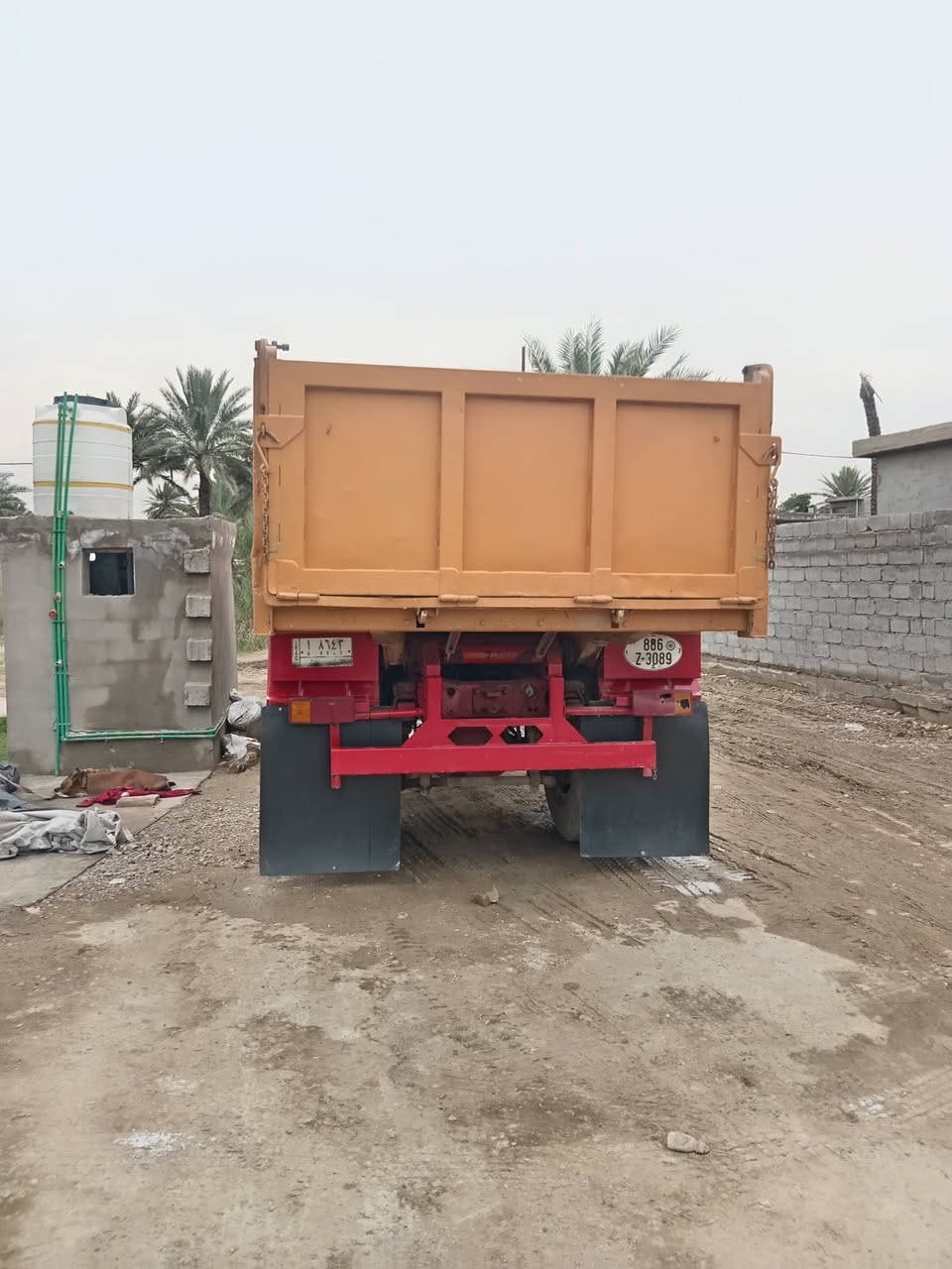 السلام عليكم مأن للبيع رقم انبار ألماني تخم تاير مكينه وكير واكسن مكفول شاصي مكفول السعر 19 المكان بغداد البياع الاتصال على الرقم ***********
