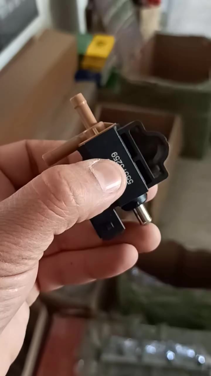 جوده عاليه ... جديد وليس مستعمل حساس تيربو ثلاث منافذ


**إذا كنت صاحب هذا الإعلان وتريد حذفه لأي سبب، رجاءا أرسل رسالة إلى الدعم الفني**