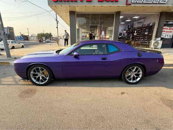 دوج - چالنجر 2023 GT
ماشيه 28 ميل وقابل للزياده
چامرلغ الايسر مبدل وبنيد محدث
وبارد صغير چامرلغ خلف السائق 
بدون ايرباك كشن كهربائي 
6 سلندر مكينه 3600
سونار قبل شهرين تقريباا موجود 
رقم بغداد الجديد تحويل ثاني يوم 
المكان بغداد الصليخ او شارع فلسطين

الرقم *********** بغداد
