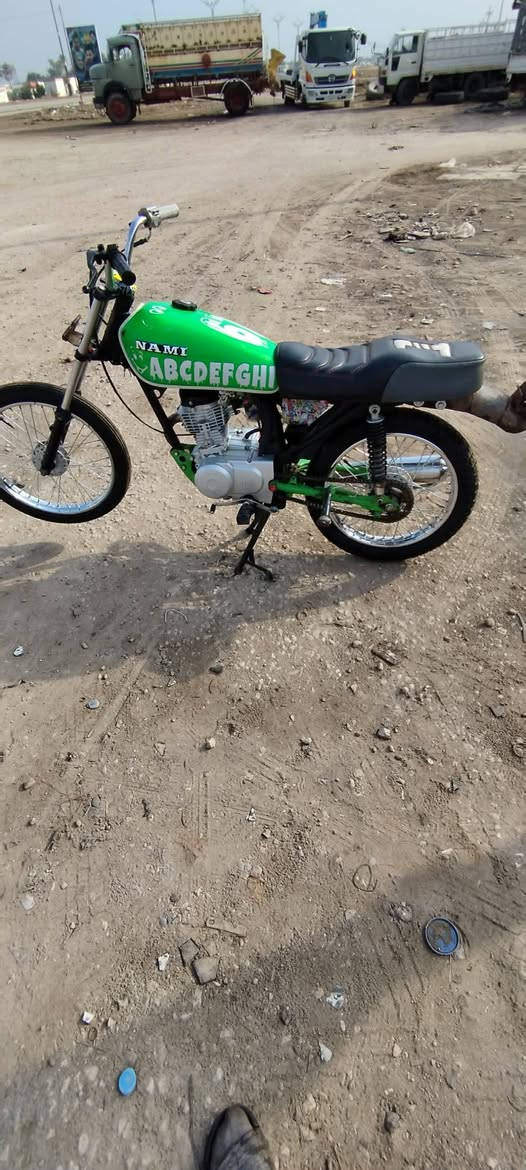 سلام عليكم دراجه ربعه كير البيع مديل 25 سيجي نامه  مكان دوانيه قضاء السدير  هاذه رقمي ***********
