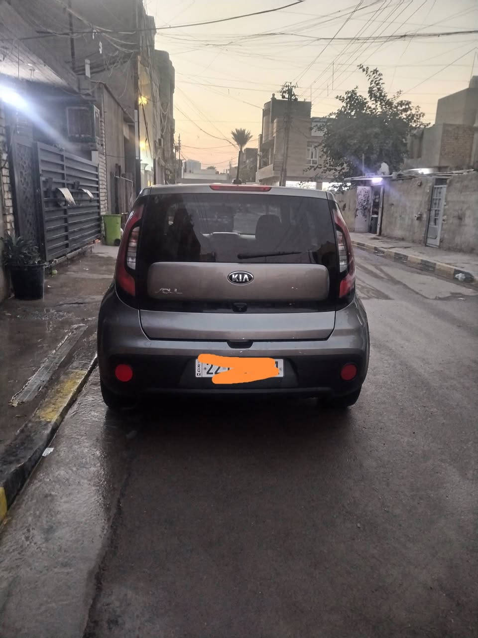 السلام عليكم كيا سول 2018  للبيع او مراوس حسب القناعة وارد امريكي حادث دعاميه فقط بدون ضرر صبغ دعاميه و تكحيل موضح بالسونار سياره جديده و ماناقصه شي كير اي تي المرغوب محرك 1600 تحكم ستيرن شاشه كار بلي تحديد مسار رقم اربيل دولي السعر 118بيه مجال شي بصيط الشراي يتصل على الرقم مكاني بغداد حي الجهاد ***********
