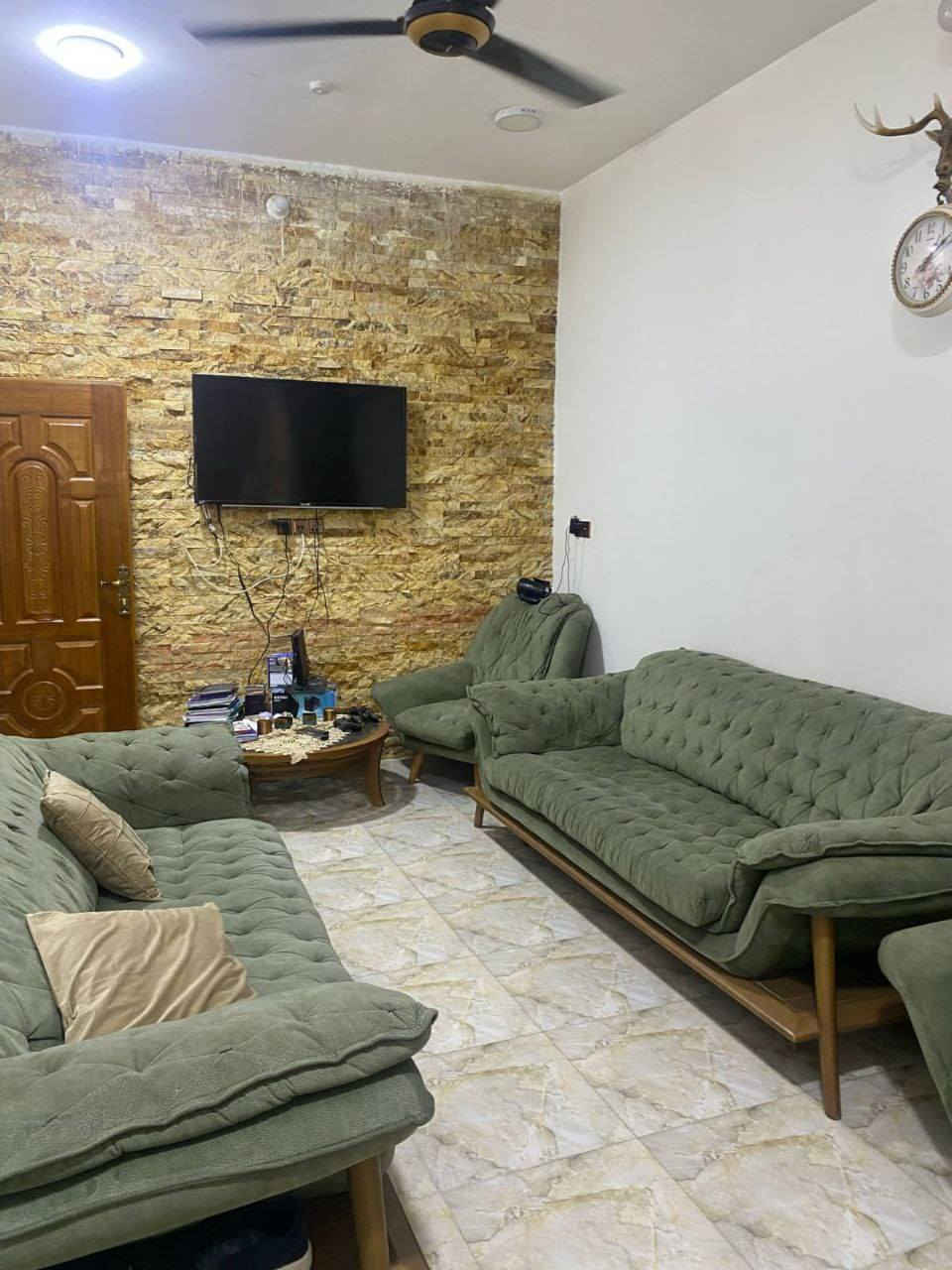 علق بكلمة ( تم ) على المنشور بالصفحة الرئيسية  لكي يصلك السعر 
لتصلك المزيد من العروض يرجى متابعة الصفحة 👆👆👆

مشتمل للبيع في الخاجية القضاة 
مساحة 100 متر 5×20 
عرض الشارع 8م
طابقين بناء حديث 2019
الطابق الارضي:
 يتكون من استقبال وهول ومطبخ وصحيات ..
الطابق الاول :
 يتكون من غرفتين نوم وهول وصحيات .

📍📍  للاستفسار اكثر يرجى الاتصال على ارقام المكتب
            او التواصل عالخاص
         ☎️   ***********
         ☎️   *********** 

🌍  عنوان المكتب // كوت الخاجية شارع 40
       مقابل العزاوي للاجهزة الكهربائية
       مجاور صبحي ابو الفلافل 

📍📍 نستقبل كافة عروض البيع والشراء للدور والاراضي السكنية
