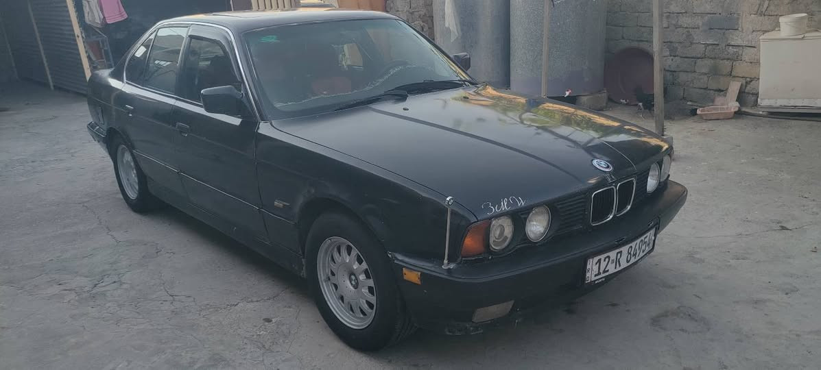 بيم 525 موديل 1991 السياره فول تومتيك تبريد مابيها محرك كير شرط أني الشرعي مصبوغ عام السعر 50 وبيها مجال العنوان حمام العليل قريه العريج ***********
