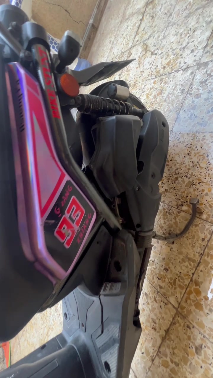 سلام عليكم سكنس جبلي للبيع كفاله عام ومه دراجه نضيفه فول اطيك ضمان بيه دراجه مزودت بيه رياضي كلاجات بريكات قابق فلاوبن قطره هوايي شغلات نضيفه /السعر مليون و300