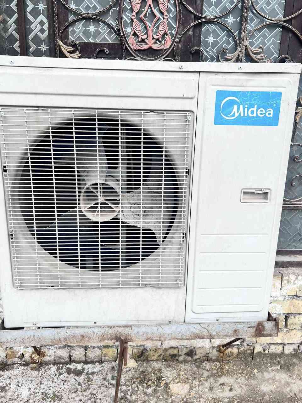 سلام عليكم سبلت عمودي تلاثه طن البيع ***********
