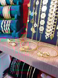 اكسسوارات • زمردة • طلاء ثابت