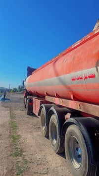 سياره اكتروس اكسور للبيع موديل2002 حجم 1835 سياره جاهزه ع شغل طوناج GB...
