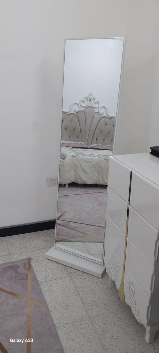 السلام عليكم غرفة نوم مع دوشك جربايه نفرين نقص فقط الكنتور ب150 وبي مجال
وجربايه طفل نفر جديده استعمال قليل سعرها 50
العنوان بغداد اليرموك مستعجل على البيع 

***********
