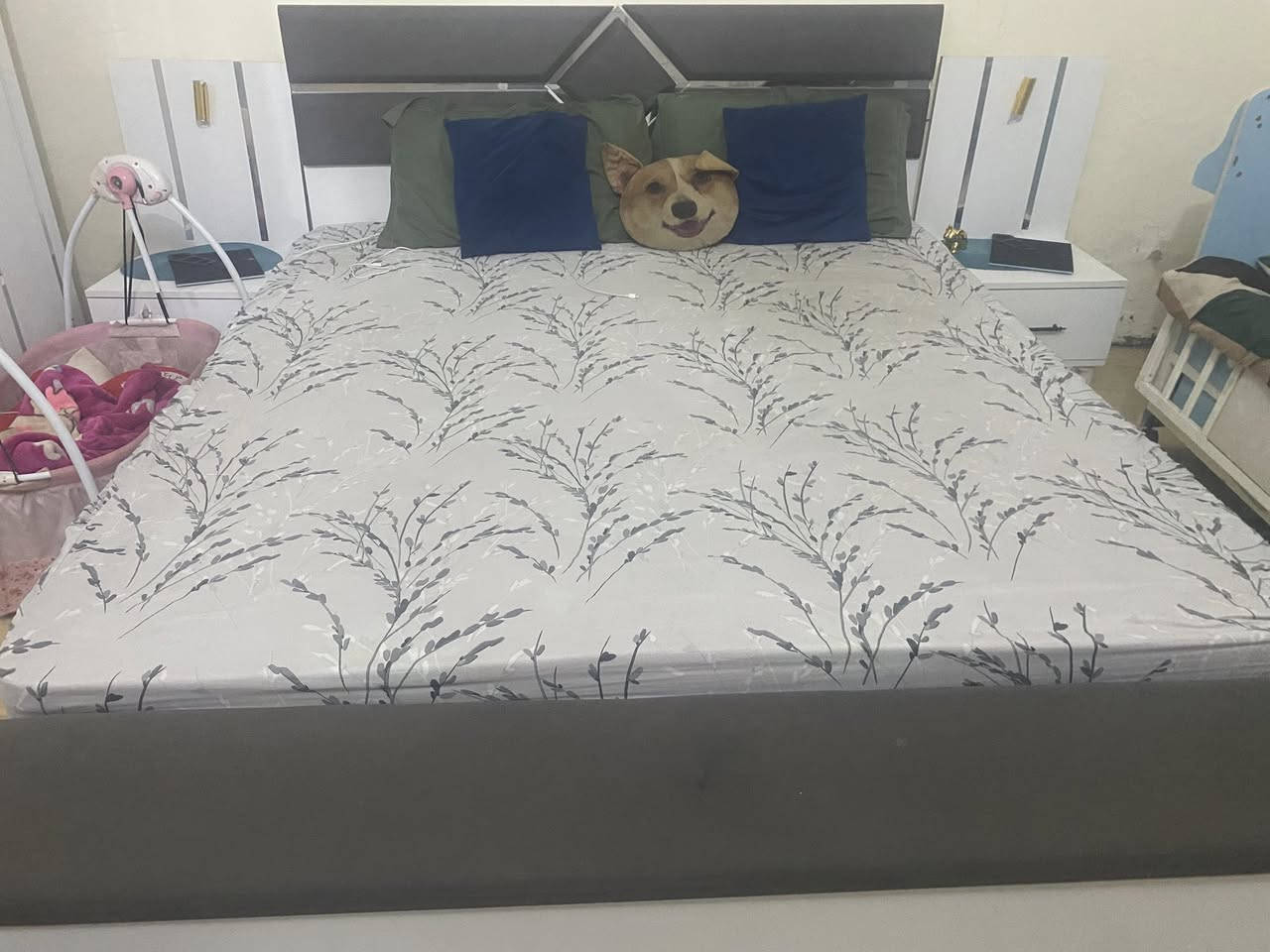 غرفة للبيع جديد عشر قطع ب٨٥٠وبيه مجال


**إذا كنت صاحب هذا الإعلان وتريد حذفه لأي سبب، رجاءا أرسل رسالة إلى الدعم الفني**