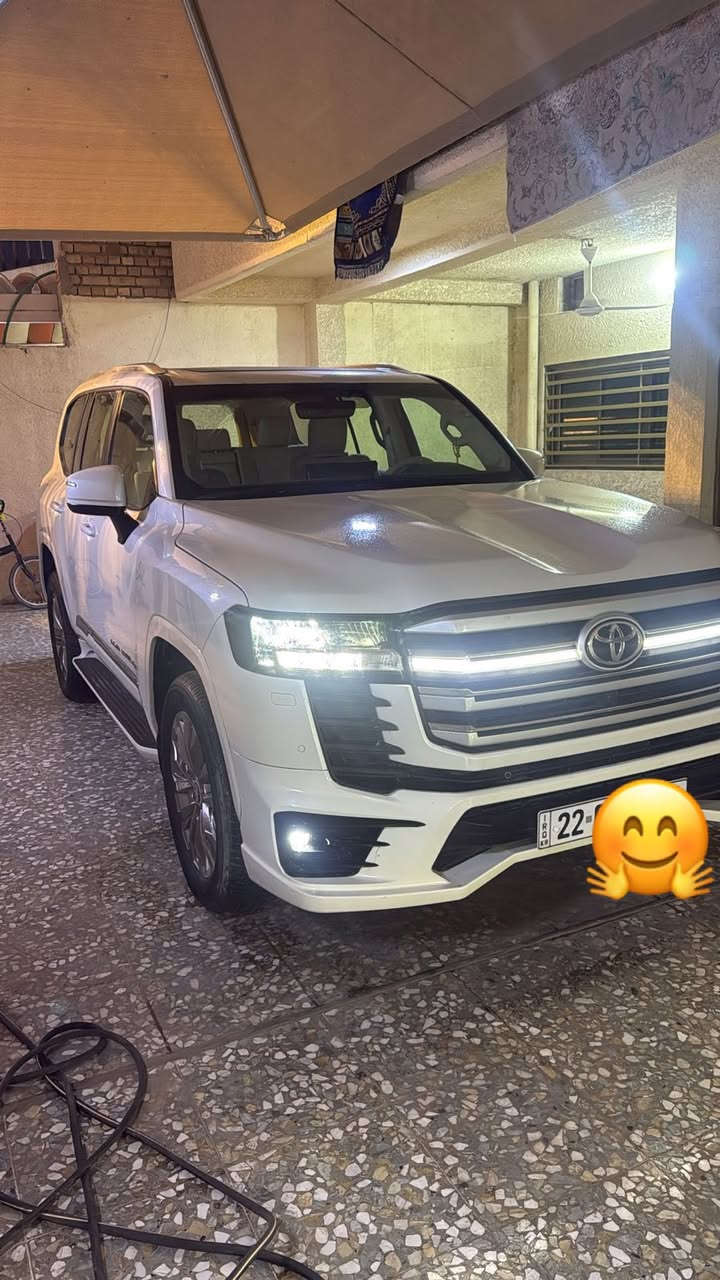 السلام عليكم
تيوتا لاندكروز 

موديل ٢٠٢٣ توين تيربو 

ماشيه ٦٧ 

مكفوله كفاله عامه 

رقم اربيل بأسمي 

هزه جديده 

السعر ٦٩ وبيها مجال 

مكانها بغداد المشتل 

للاستفسار  ***********
