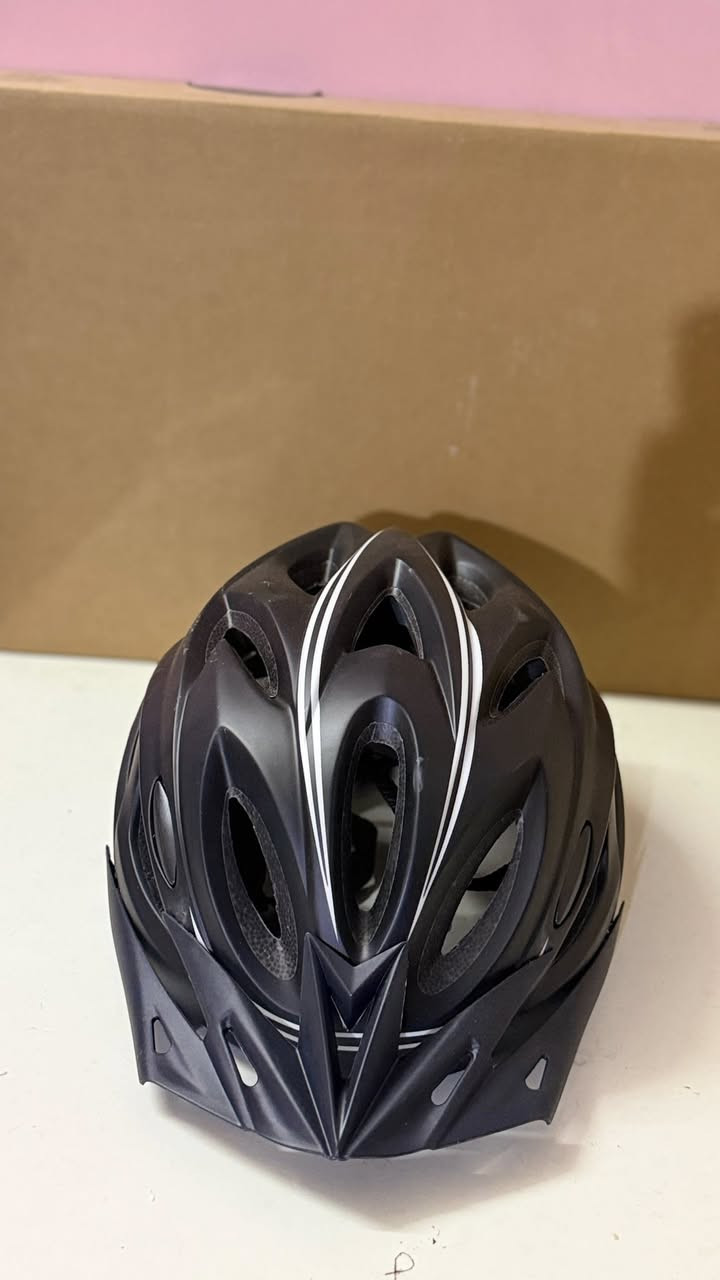 السلام عليكم 🫡♥️
متوفر غراض بايسكل بالة وجديد
للاستفسار على الخاص او الرقم
***********
عنواني بغداد حي القاهرة
