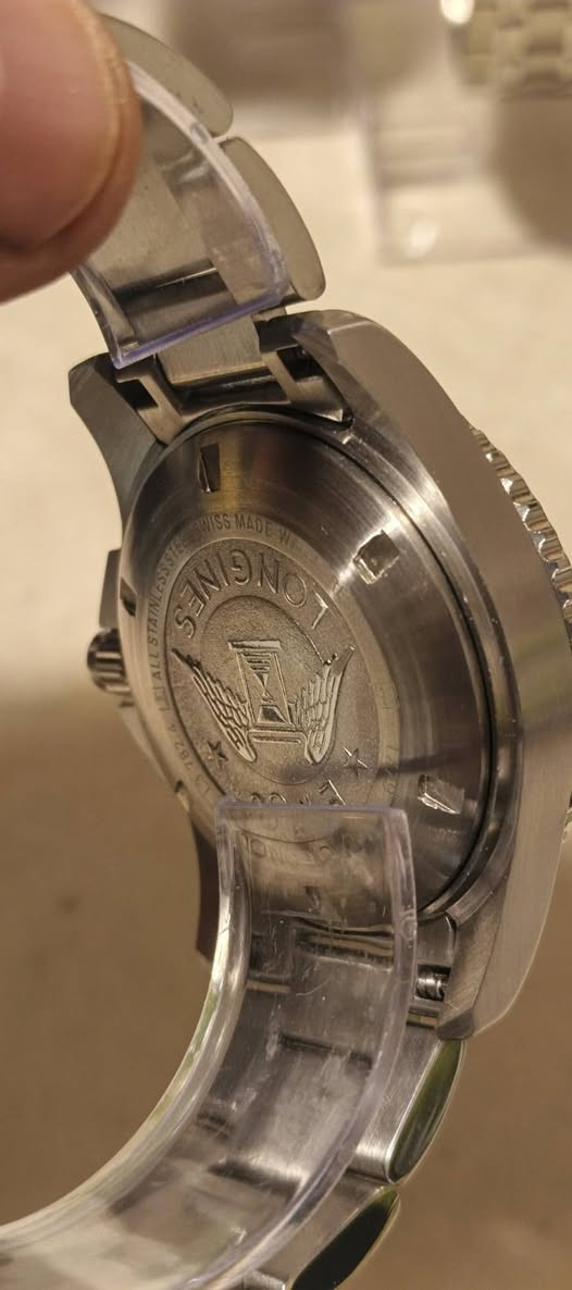 لونجين ماستر كوالتي اوتوماتك
اوتوماتك القطر 43 ملم لامينوس رنك دوار 
السعر 105000 بدون علبة
***********
Message فيكسا للساعات والمستلزمات VEXA on WhatsApp. https://wa.me/message/6ETKNGLXZLVLB1
