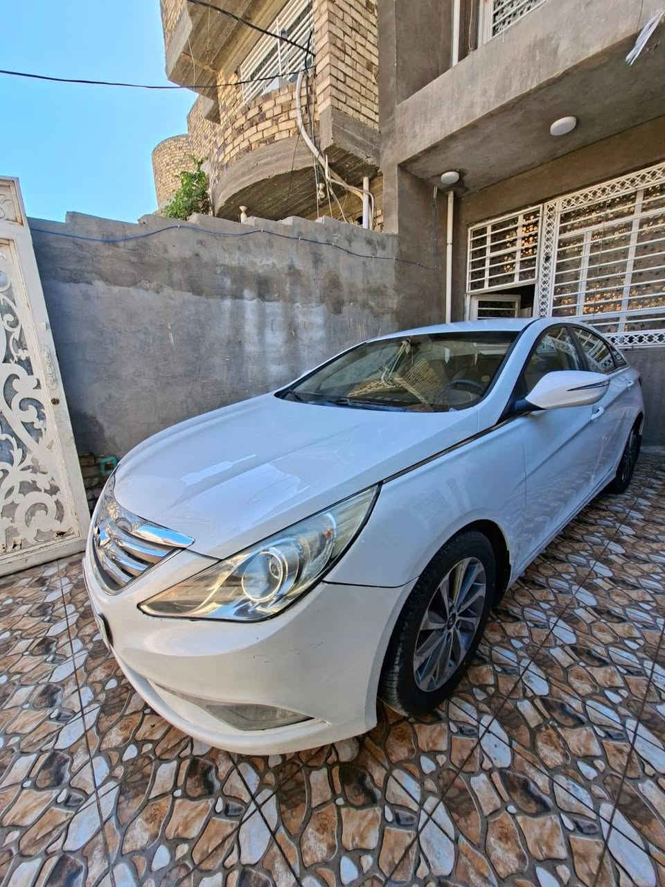 سوناتا ٢٠١٣ شكل ١٤ مكينة ٢٤٠٠ دوش خليجي مكفول عدا شبر بباب السائق تبريد قطعتين سيارة جاهزة من كل شي حدادية وتبريد السعر ١٣٦ وبيها مجال بسيط للاستفسار الاتصال على الرقم ***********
