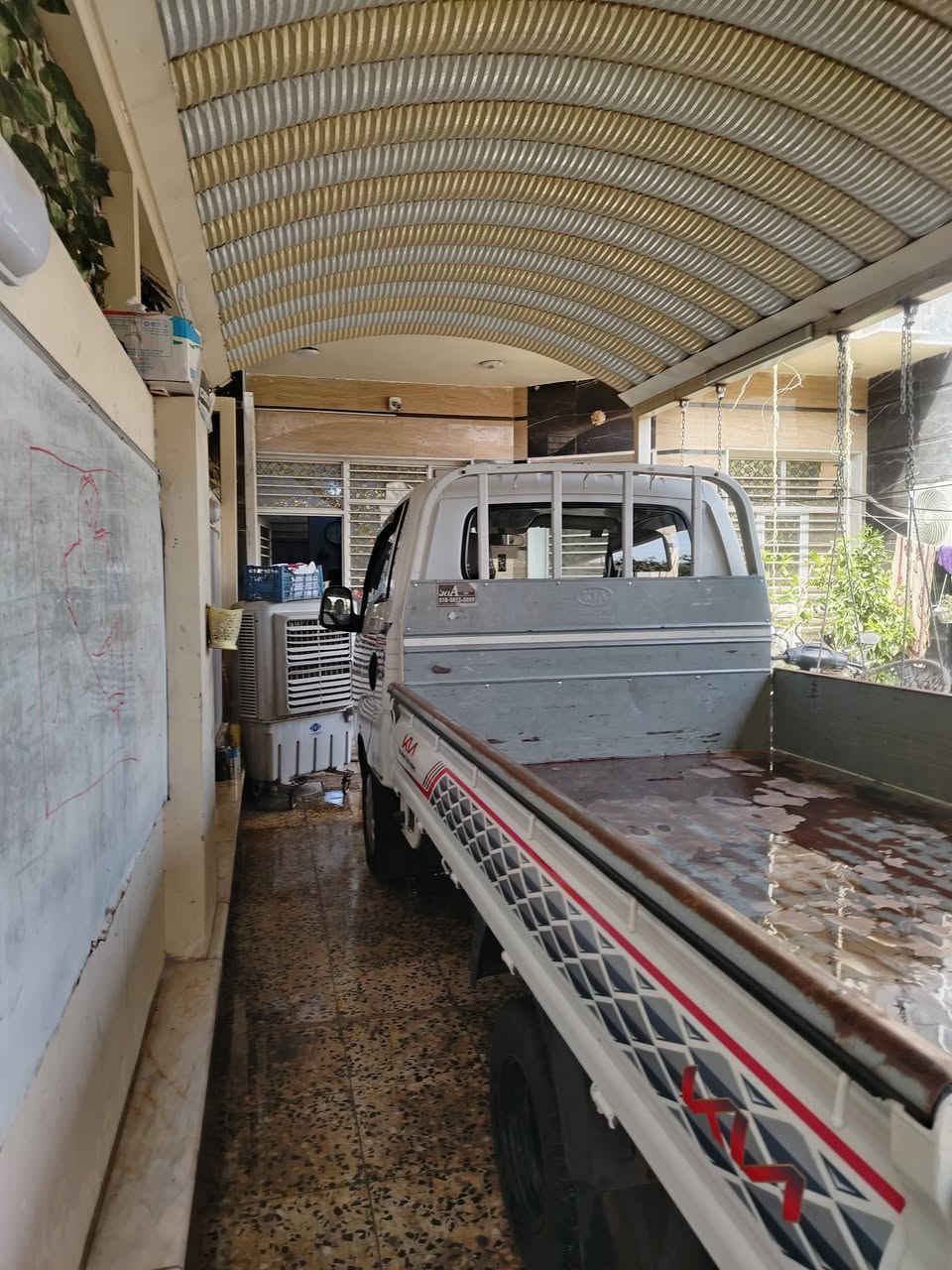 السلام عليكم كيا حمل رقم بغداد بسمي موديل ٢٠٢٠ سيارة جديدة مدوشمه عام تخم تاير جديد مكينه كير خير من الله ماشية ١٠٤حقيقي مكفولة من الطخه والصبغ والبارد والتكحيل جديدة بمعنى الكلام للاستفسار ***********
