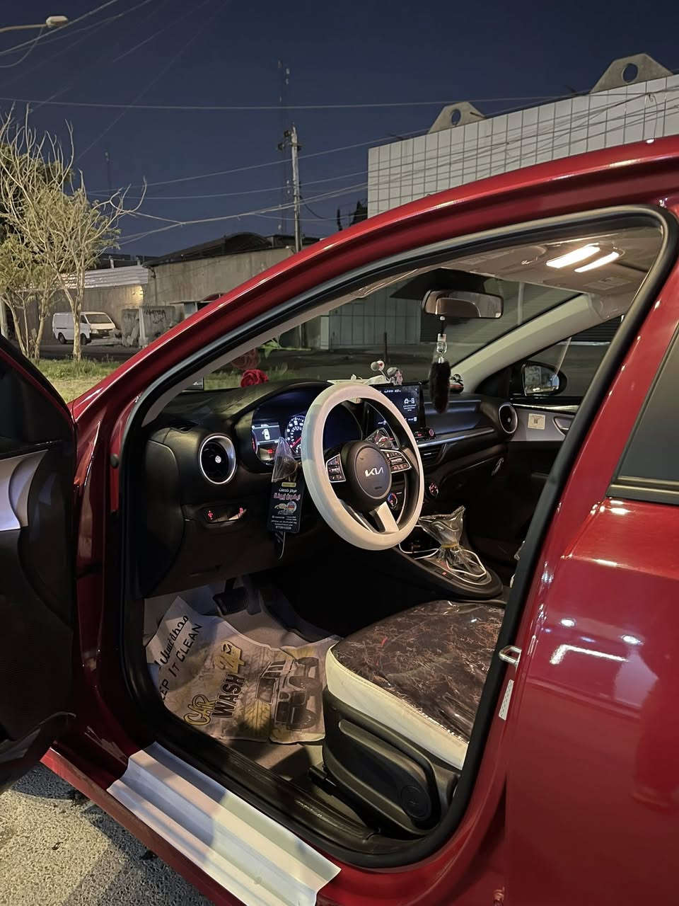 سلام عليكم
1-الاسم /فورتي
2-لون /احمر
3-مكينه /2000/دوش
4-كير IT/ المرغوب
5-تحكم ستيرن
6- حساب امامي خليفي
7- كامره خلفيه
8- ويل اسود +تخم تاير جديد
9-حداديه السياره بل جيس على وضع الشركه
10-لسياره ليبل واحد حادث جاملغ خلفي بارد
11-ممشه السياره 56 ميل
السياره فقط مراوس فقط 
هـ***********
