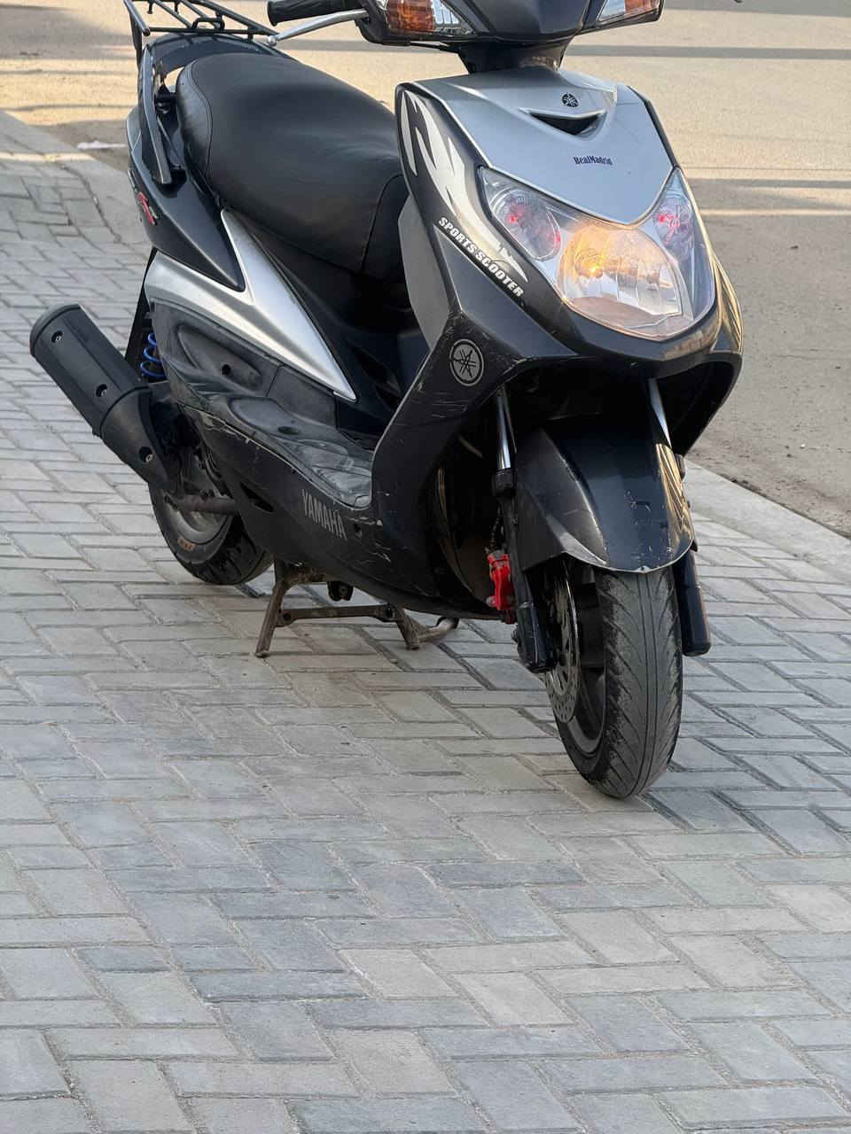 سلام عليكم سكنس🛵 حفل نوزل دراجت رمبه مكينه كفاله الكفر اصلي مختم من الطول لطول ختم واحد الدراجه سلف هندر كهربائيات اشاير عالي ناصي مكفوله مابيهه نقص برغي الدراجه صار 5شهور منزليهه رمبه اوراقهه موجوده الدراجه جيب وياك فيتر 👨‍🔧 وفحص المكان🏠 بغداد البياع السعر💰800 وبيهه مجال حك الجيه دراجه اوراق المعرض بيهه 5شهور صار من الحاويه 📞***********
