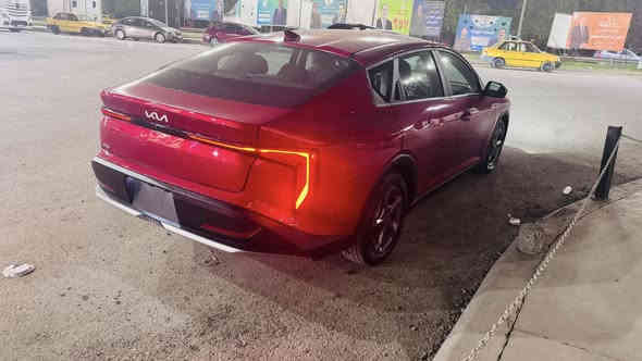 بدون رقم
محرك 2000 دوش
بصمه
ماشيه 500 ميل فقط
حادث مرفق بالمنشور
مبدل بيبان 2 نفس اللون اصلي جاملغ صبغ بدون دواخل ابد
بيها بارد بالبنيد وبالجنطه
لايت الايمن مصلح الجامه مالته واللد وكف جزء منه
السعر 162 وبيها مجال 
***********
***********
العنوان بغداد ساحة ميسلون
