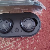 ايربود • جي بي أي • سماعات