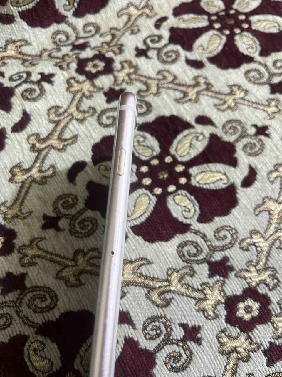 ايفون 8 عادي جهاز نظيف وما داخل تصليح
ذاكره 64 

البطارية 65 الجهاز يحتاجله فقط بطاريه


**إذا كنت صاحب هذا الإعلان وتريد حذفه لأي سبب، رجاءا أرسل رسالة إلى الدعم الفني**