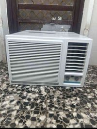 مكيف ميديا • ٢ طن • توصيل بغداد