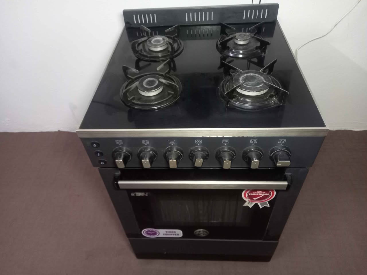 طباخ للبيع شرط الشغل والنظافة وضع الشركه عيون وفرن وكلوب وجداحه وشوايه كلو شرط السعر ١٢٥ ألف العنوان موصل حي الصدام بعد السيطرة قرب محطة تعبئه الزكريا عالشارع العام *********** ***********  يوجد توصيل داخل الموصل أجره عالمشتري موصل, نينوى
