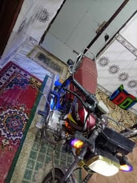 السلام وعليكم دراجه.يراني محرك 150سلف هندر كلها شغاله زيرو. ادوات مكفو...