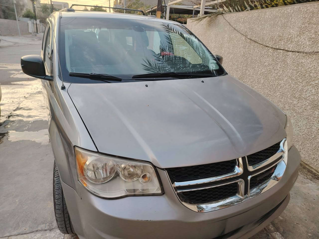 سيارة دوج كرفان 2018 للبيع
الرقم ديالى

التبريد ثلاث قطع

السيارة نظيفة

مكان السيارة بغداد المشتل

السعر ١٤٨ ورقة وبيها مجال بسيط

للتواصل.

***********
